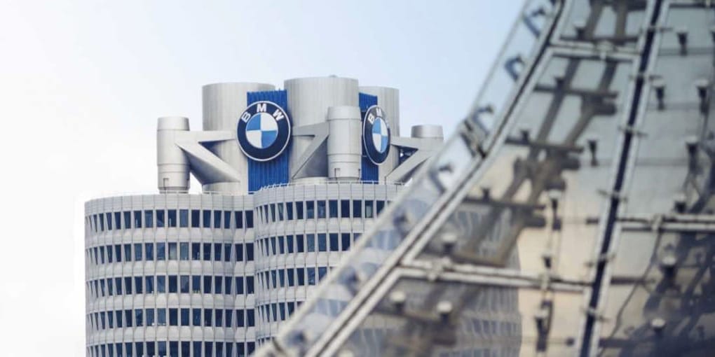 BMW con Dentsu
